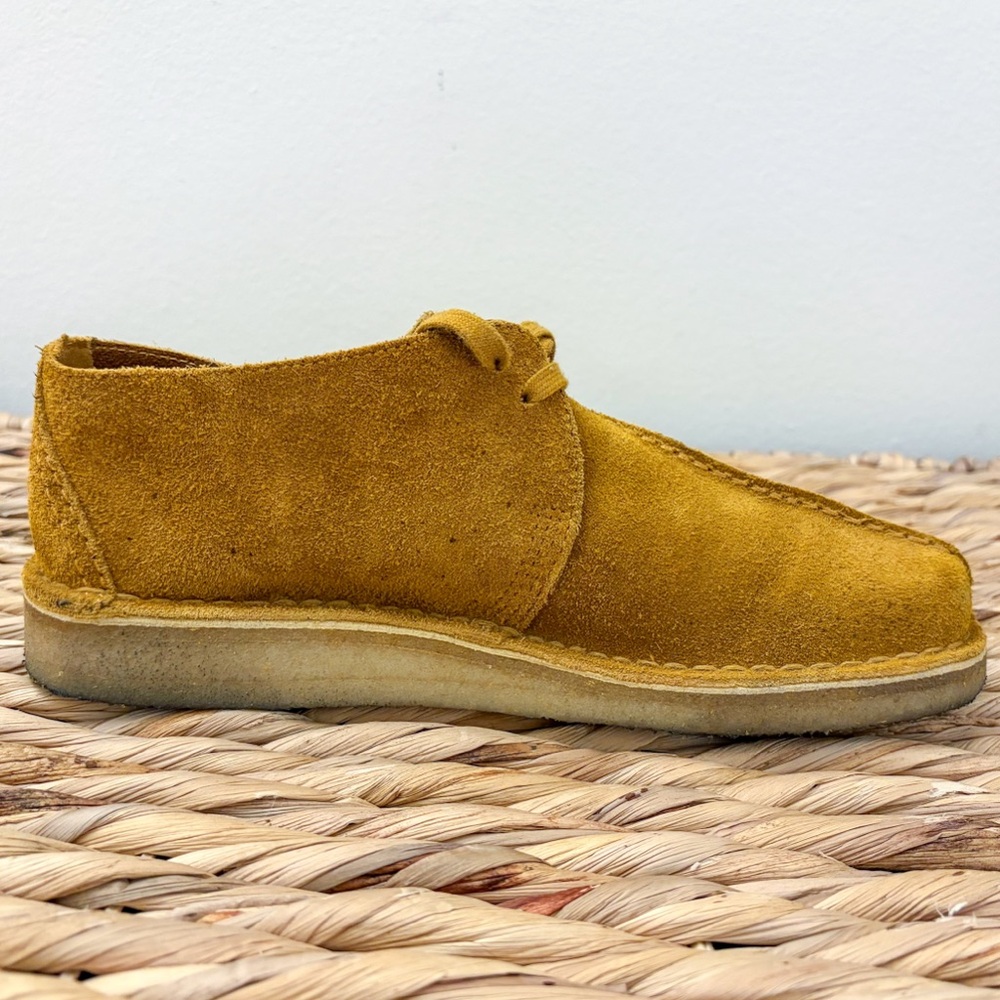 Clarks Originals Suede Chukka Mustard boot - Picture 10 of 10